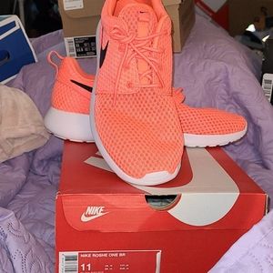 Nike Roshe One Hot Lava Men's 11